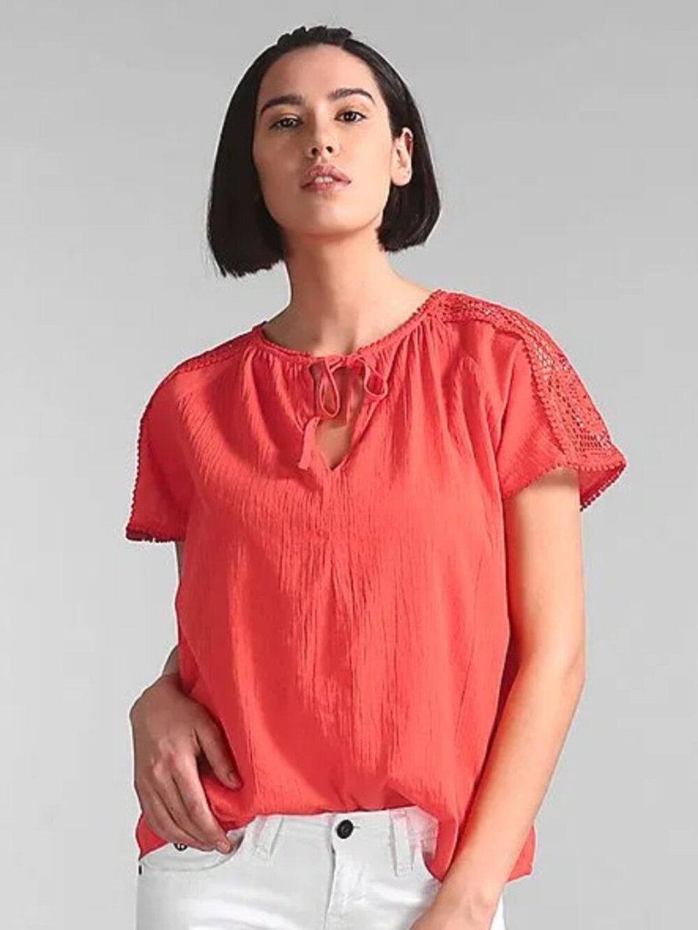Gap Lace Insert solid tie-front top - Size XS petite